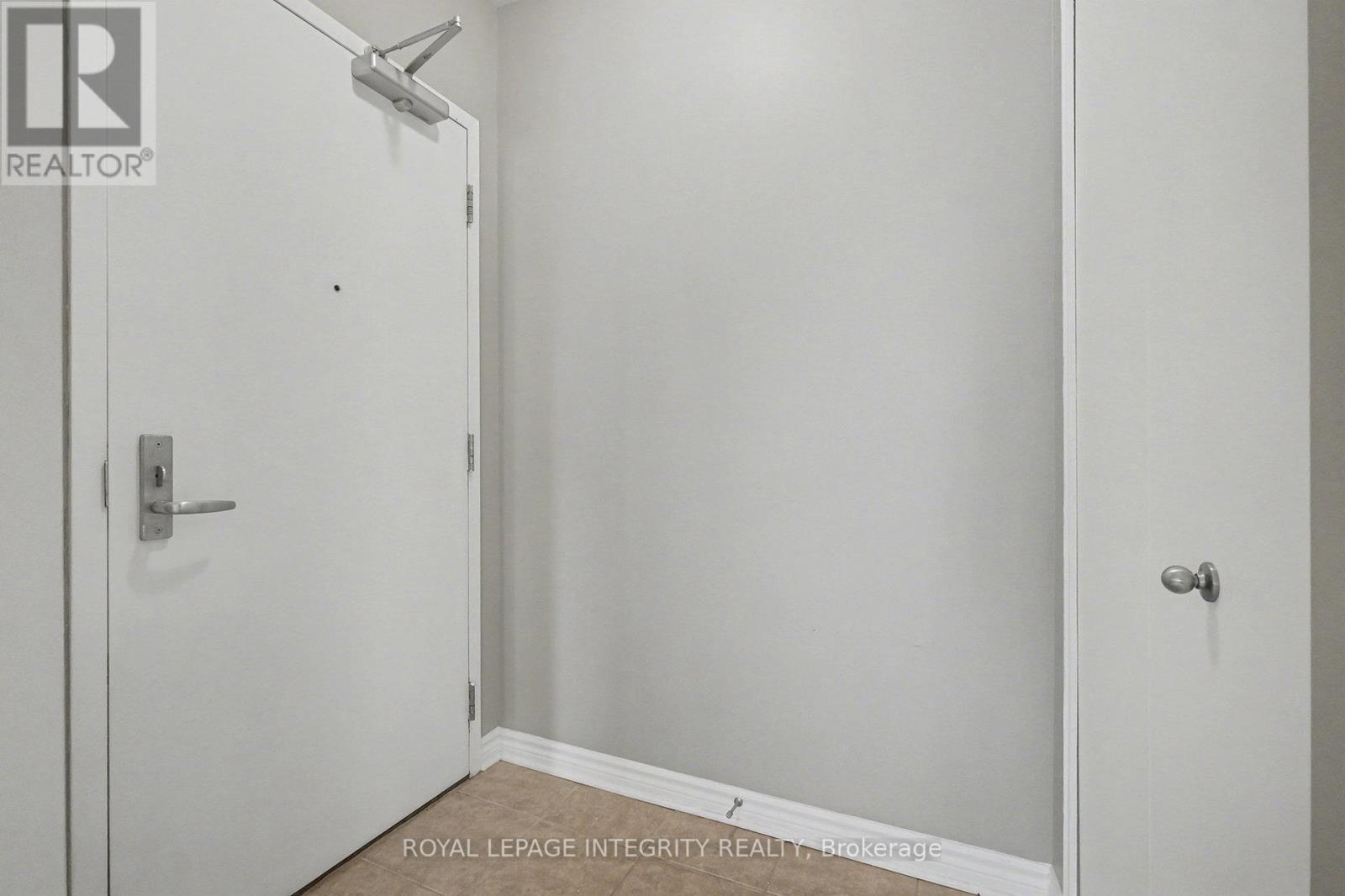 205 - 70 Landry Street, Ottawa, ON - Indoor Photo Showing Other Room