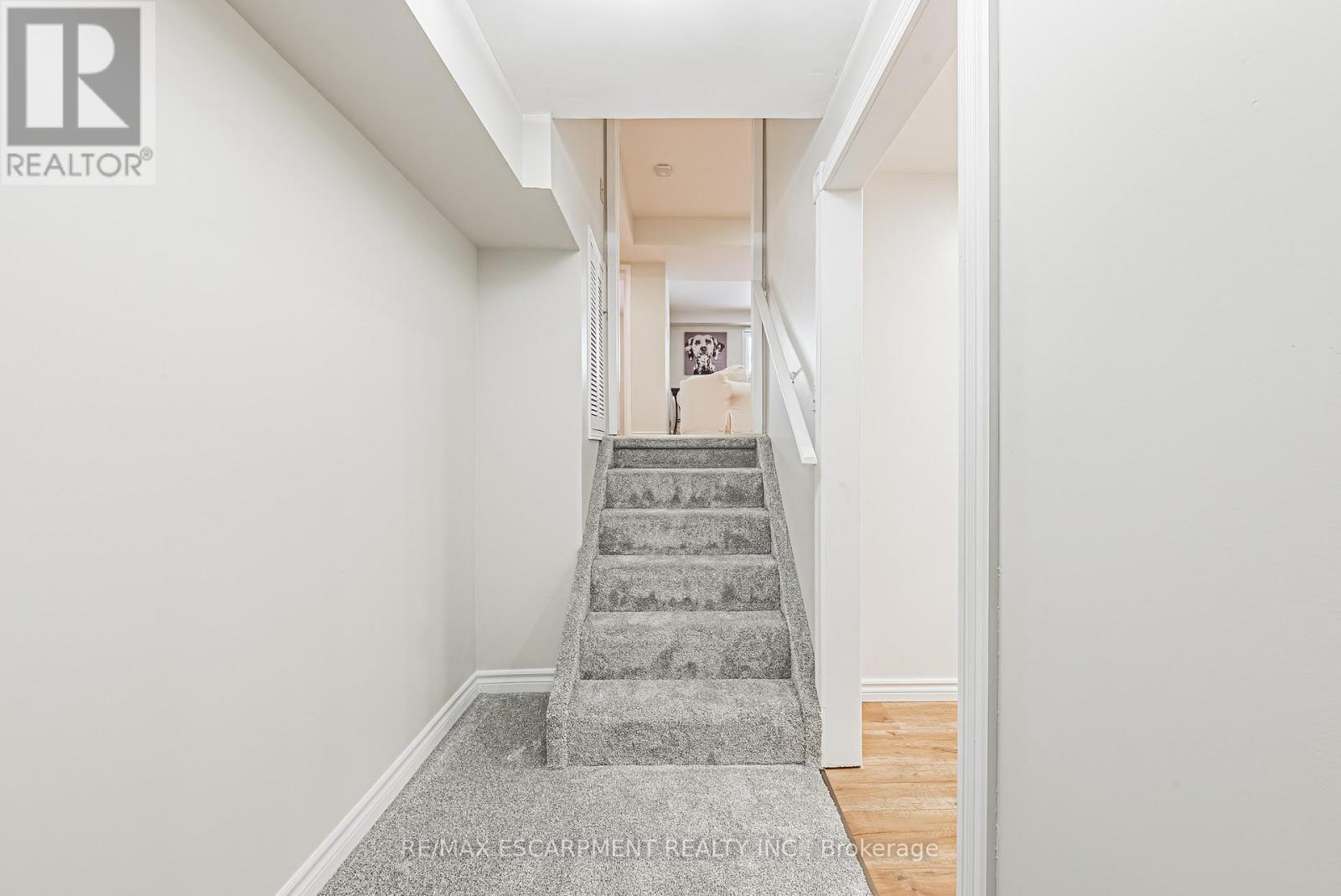 106 Highbury Drive, Hamilton, ON - Indoor Photo Showing Other Room