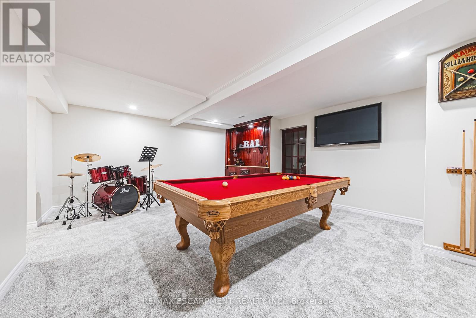 106 Highbury Drive, Hamilton, ON - Indoor Photo Showing Other Room