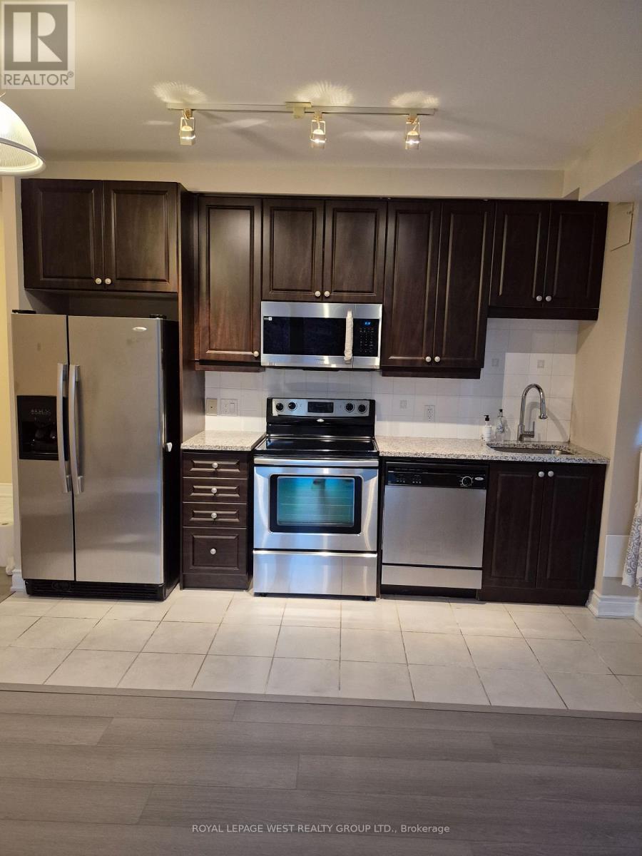 207 - 1135 Royal York Road, Toronto, ON - Indoor Photo Showing Kitchen