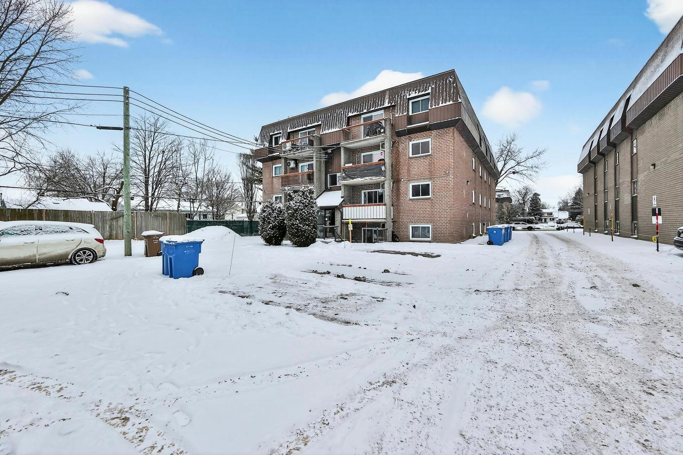 Face arrière - 12-880 Boul. Iberville, Repentigny (Repentigny), QC - Outdoor