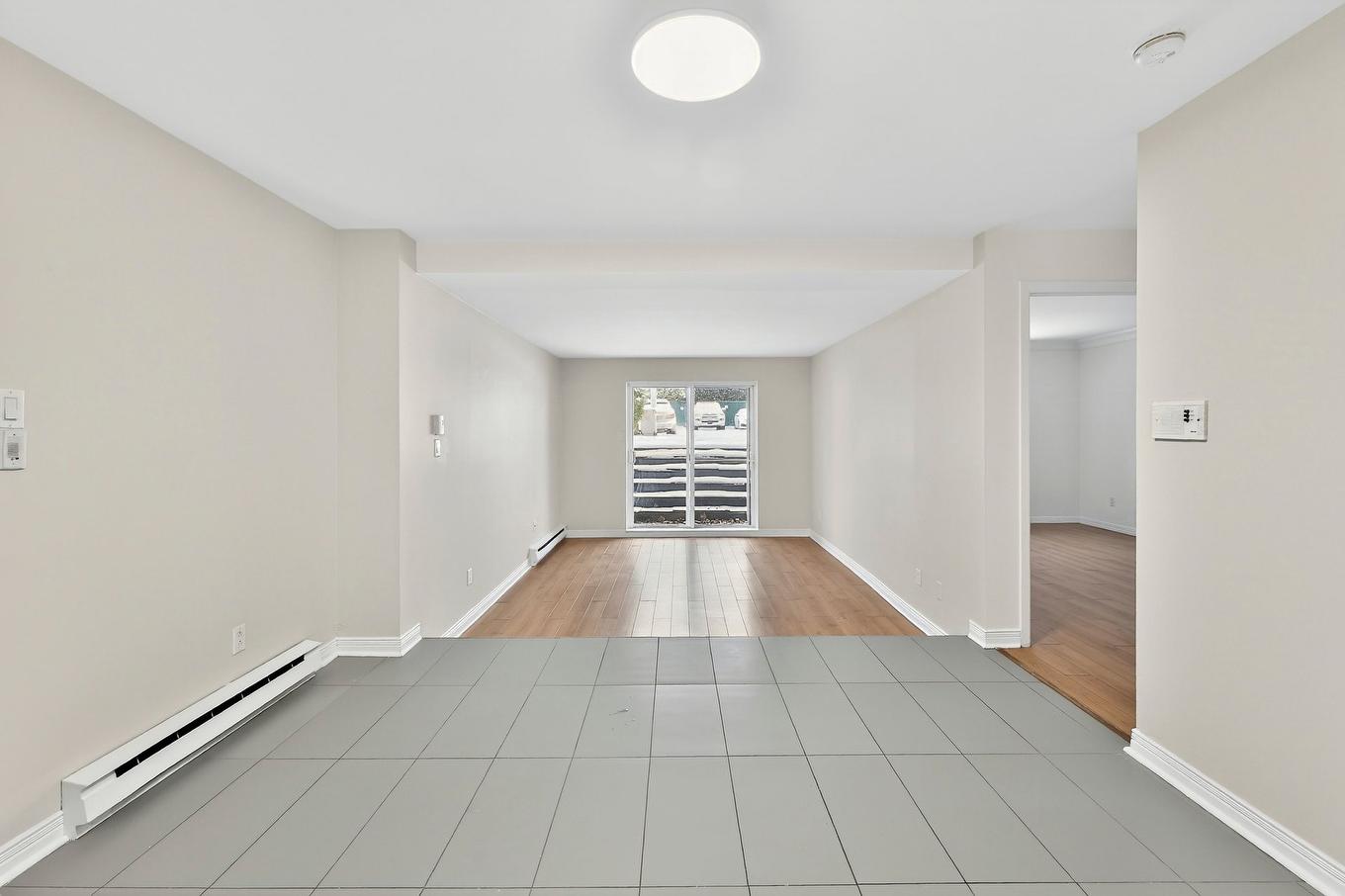 Intérieur - 12-880 Boul. Iberville, Repentigny (Repentigny), QC - Indoor Photo Showing Other Room