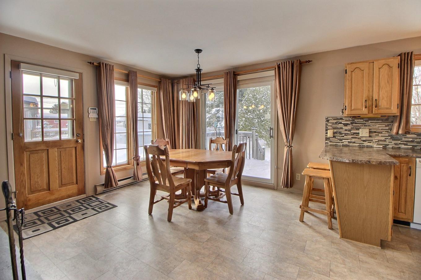 Dining room - 101 Rue Rompré, Amos, QC - Indoor Photo Showing Dining Room