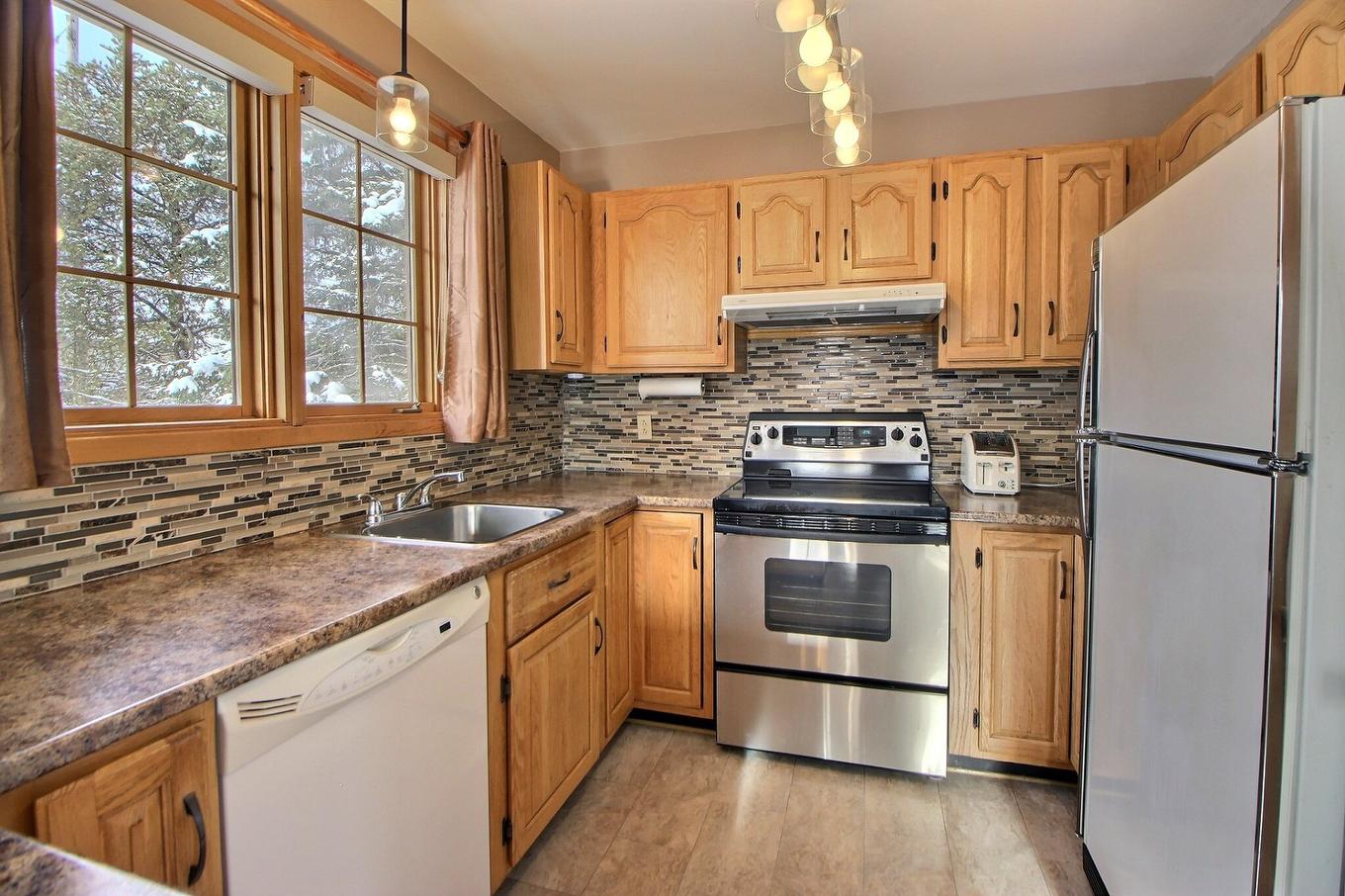 Kitchen - 101 Rue Rompré, Amos, QC - Indoor Photo Showing Kitchen
