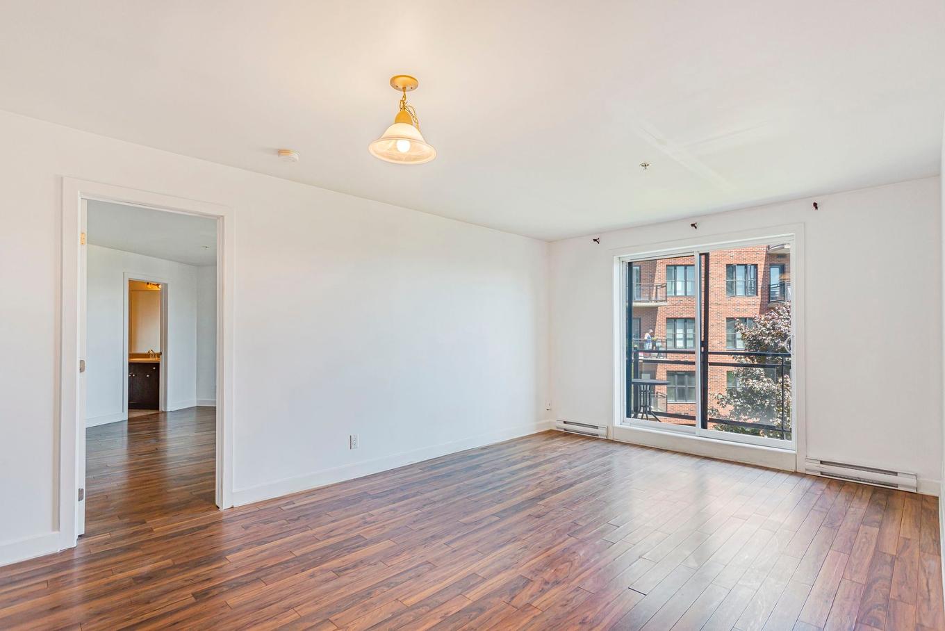 Living room - 433-5600 Rue Briand, Montréal (Le Sud-Ouest), QC - Indoor Photo Showing Other Room
