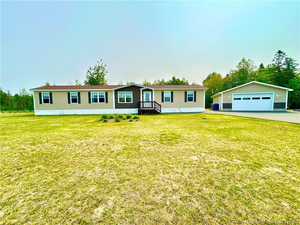 6 Donat St, Saint-Isidore, NB