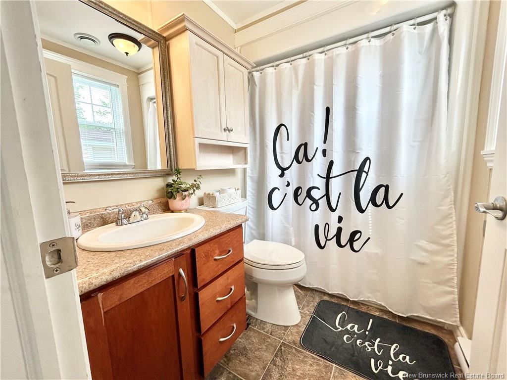 6 Donat St, Saint-Isidore, NB