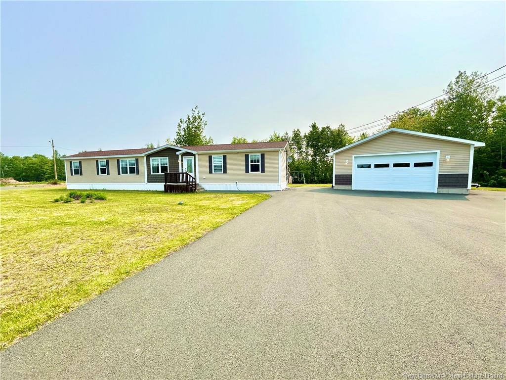 6 Donat St, Saint-Isidore, NB