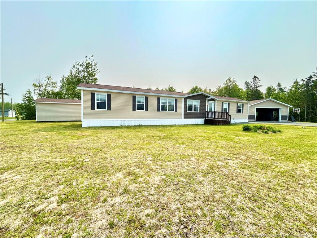 6 Donat St, Saint-Isidore, NB