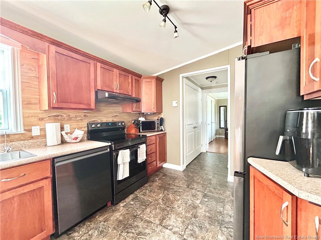 6 Donat St, Saint-Isidore, NB