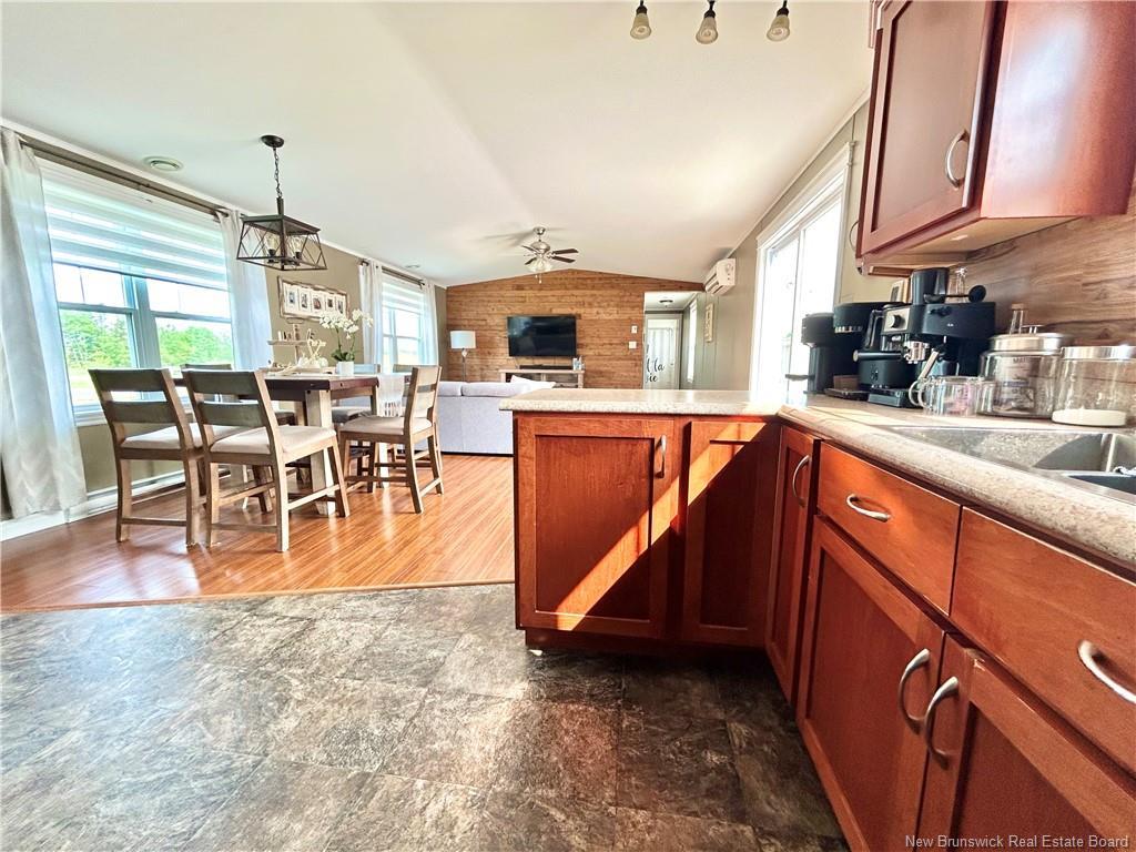 6 Donat St, Saint-Isidore, NB