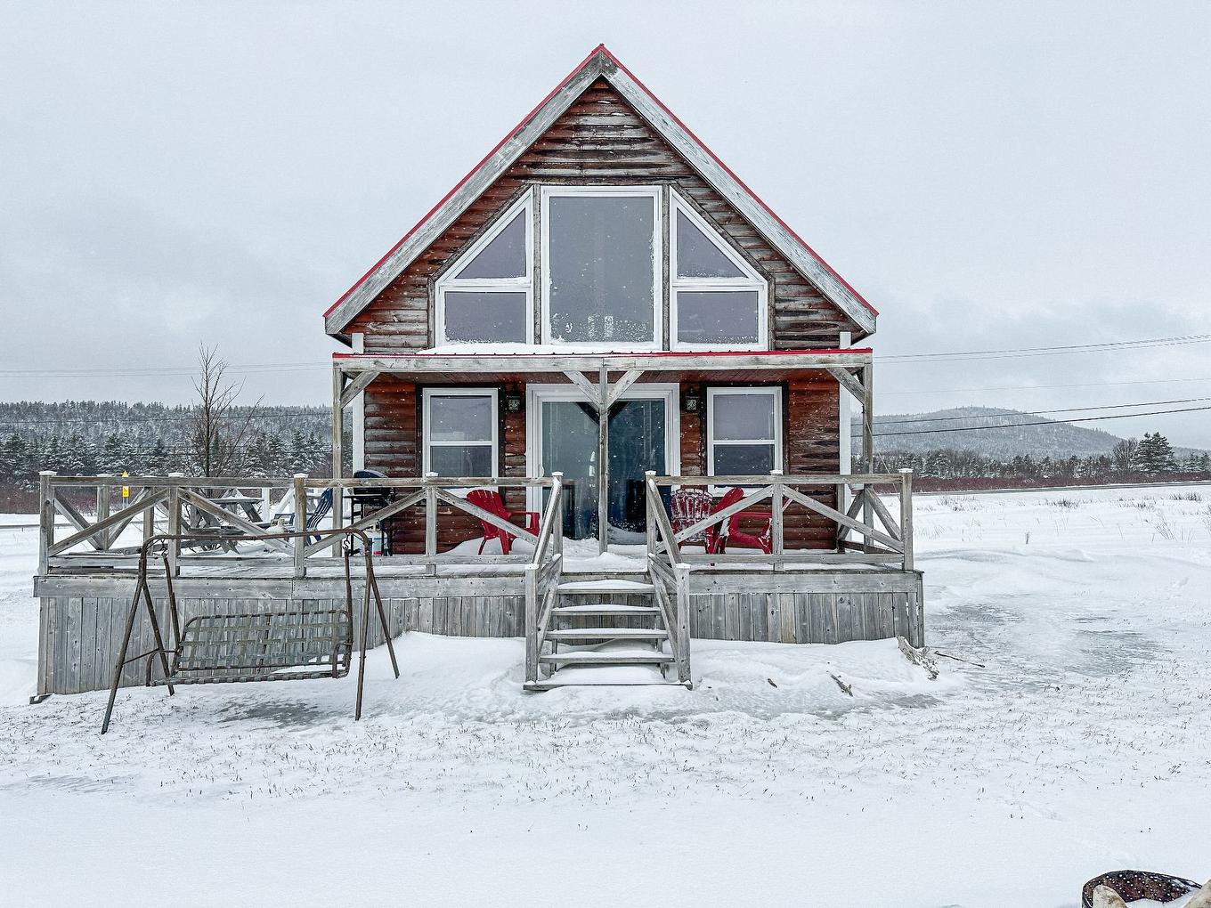 Façade - 749 Boul. Du Griffon, Gaspé, QC - Outdoor