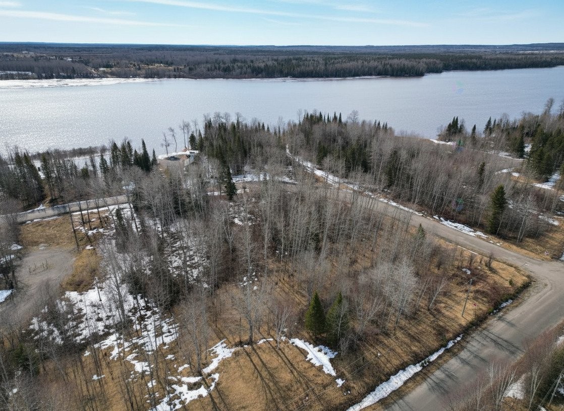 Photo aérienne - 12 Av. Des Riverains, Barraute, QC