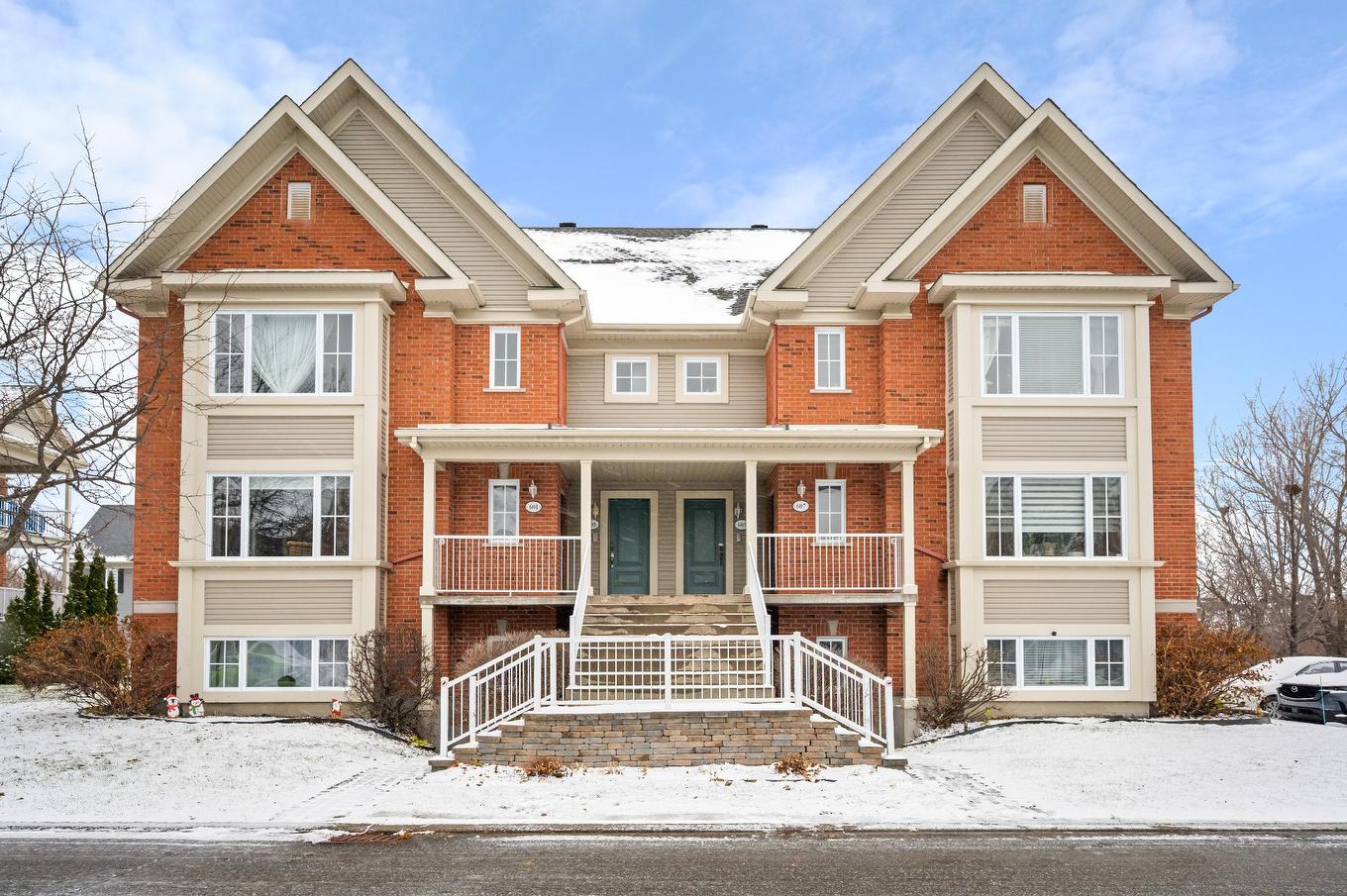 Façade - 601 Rue Gilbert-Dionne, Mont-Saint-Hilaire, QC - Outdoor With Facade