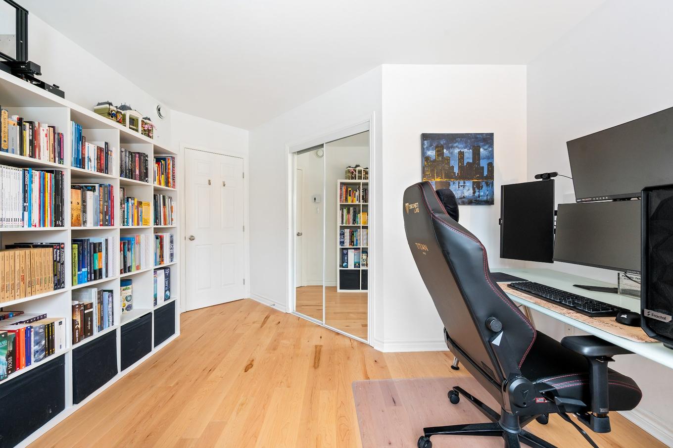 Chambre à coucher - 601 Rue Gilbert-Dionne, Mont-Saint-Hilaire, QC - Indoor Photo Showing Office