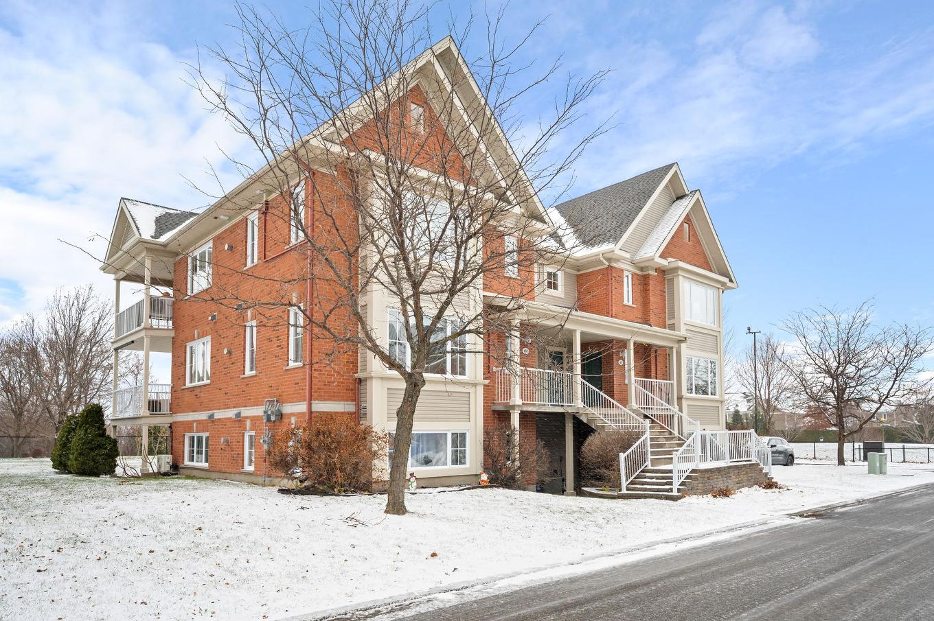 Façade - 601 Rue Gilbert-Dionne, Mont-Saint-Hilaire, QC - Outdoor With Facade