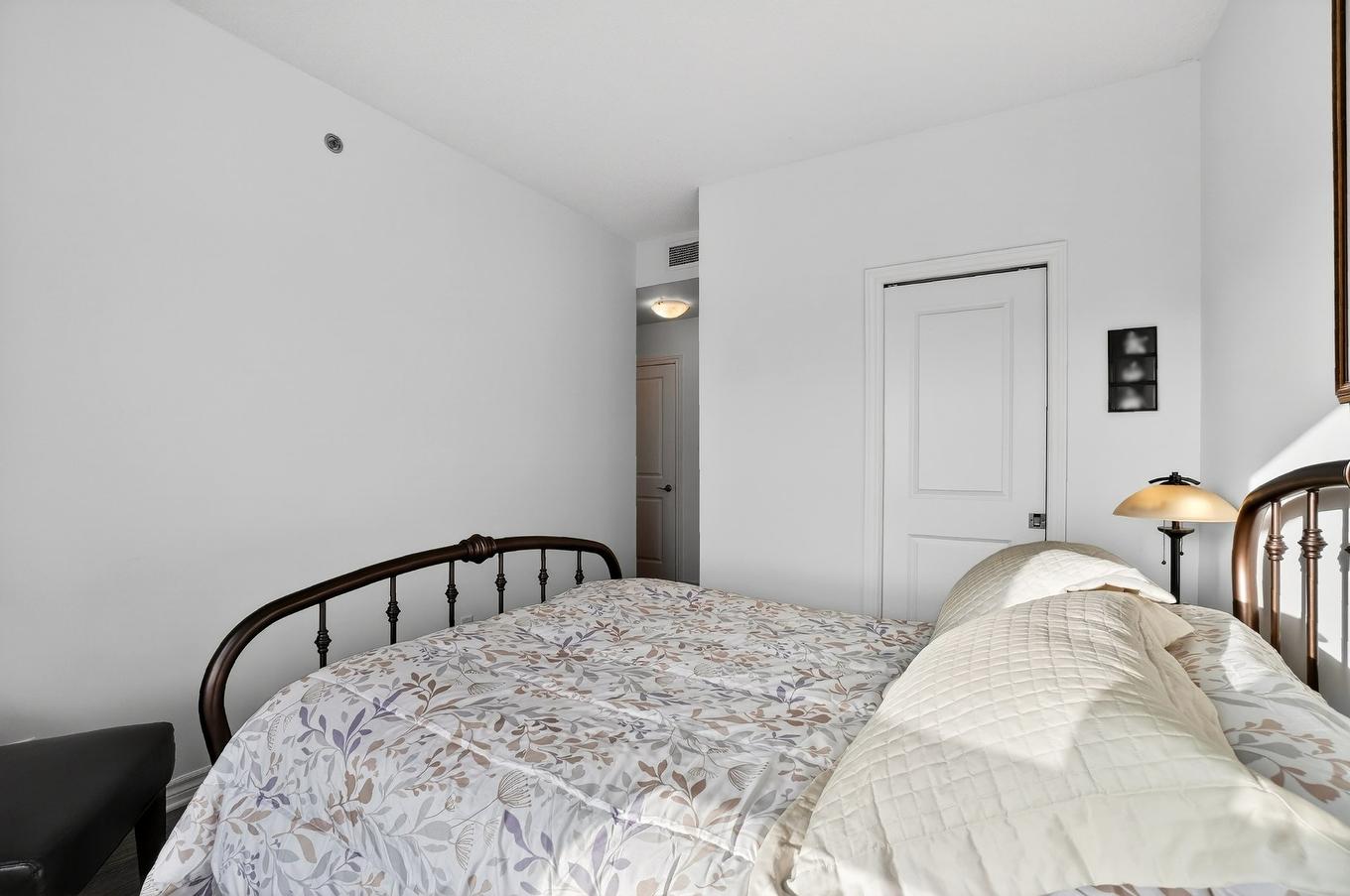 Primary bedroom - 203-575 Mtée Masson, Terrebonne (Terrebonne), QC - Indoor Photo Showing Bedroom