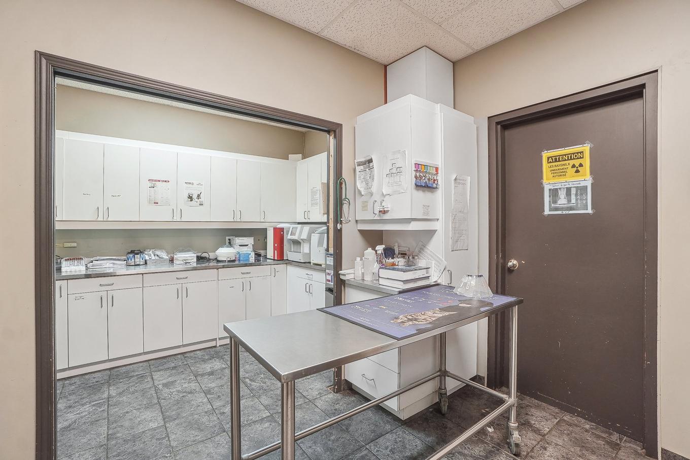 Room - 480 Rue St-Jacques, Napierville, QC - Indoor