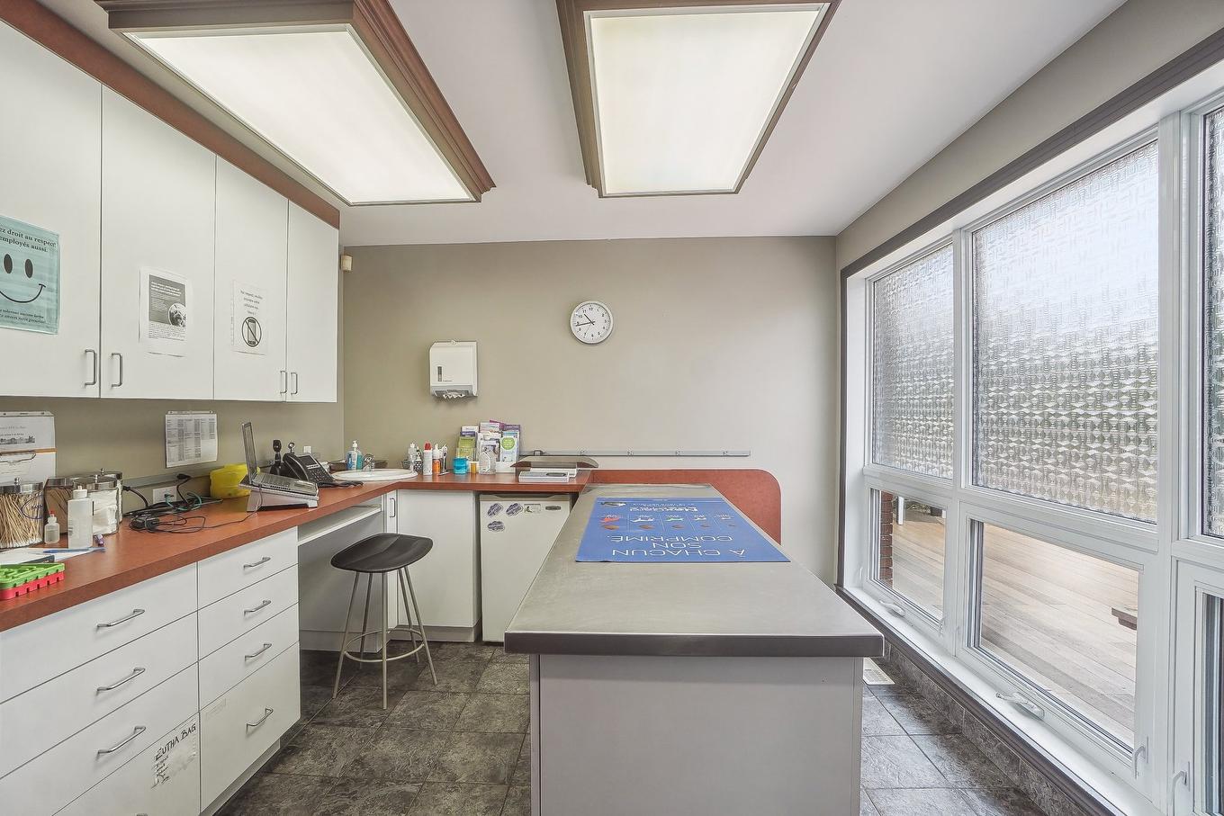 Room - 480 Rue St-Jacques, Napierville, QC - Indoor