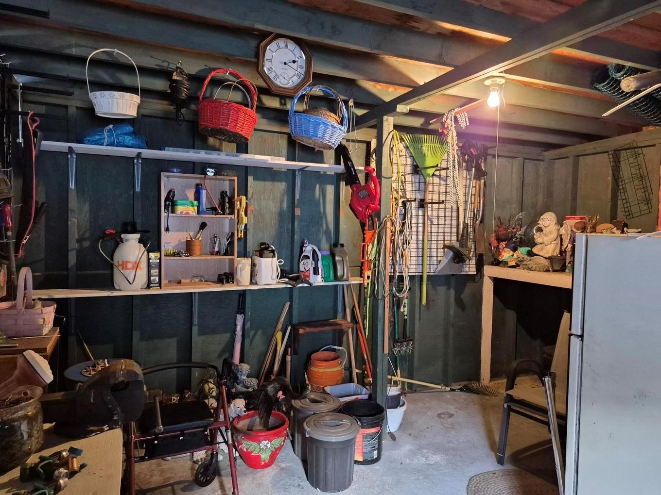 630 Hollylane, Thunder Bay, ON - Indoor Photo Showing Basement