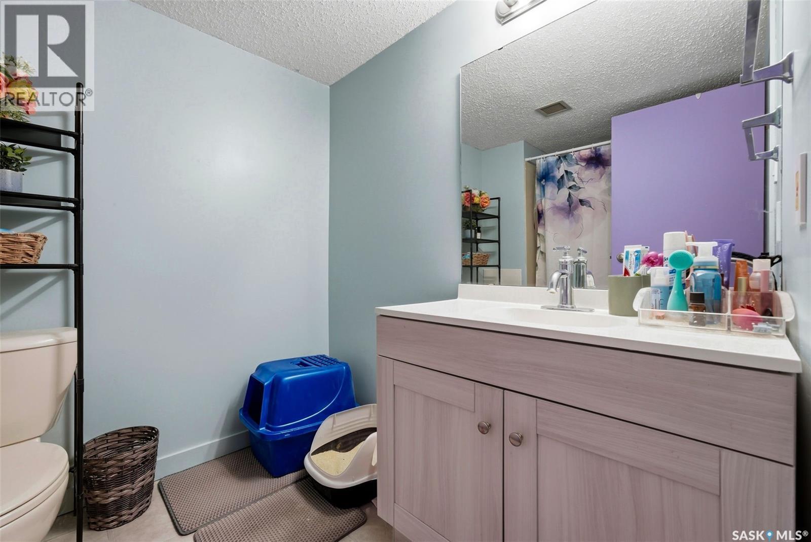 213 2125 Osler Street, Regina, SK