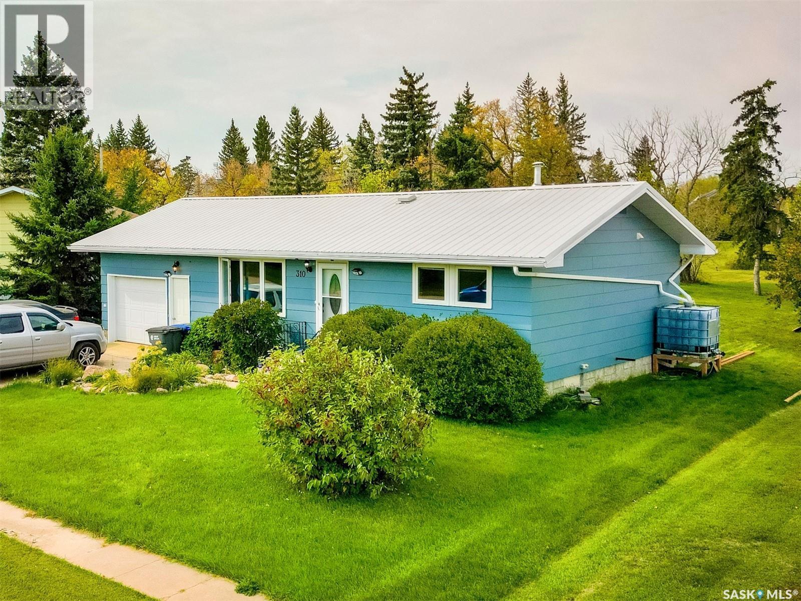 310 Main Street, Abernethy, SK - Outdoor
