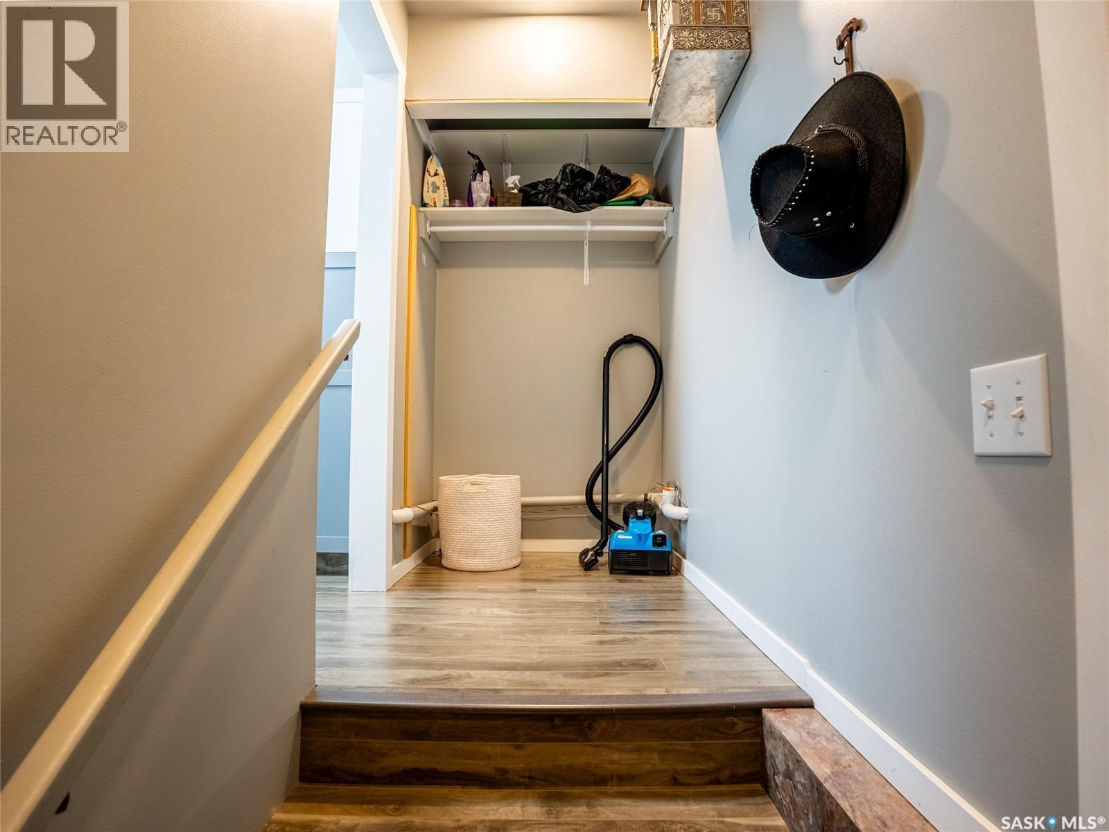 310 Main Street, Abernethy, SK - Indoor Photo Showing Other Room