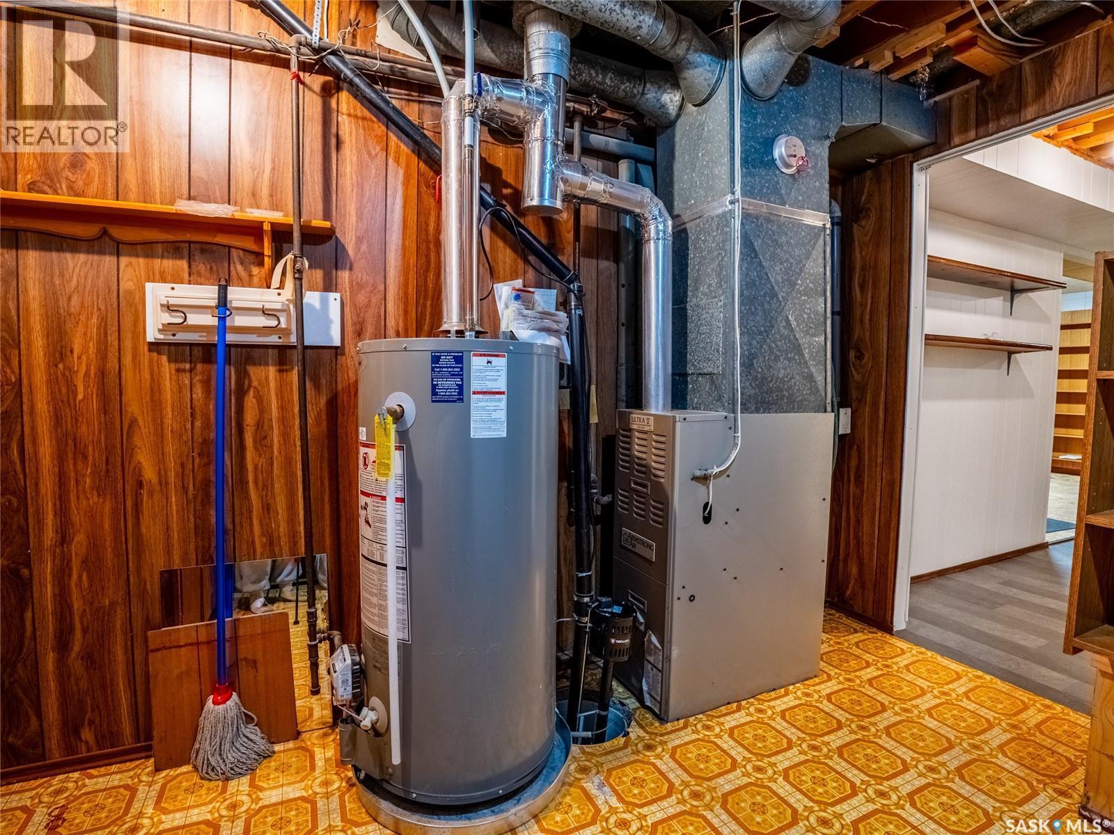 310 Main Street, Abernethy, SK - Indoor Photo Showing Basement