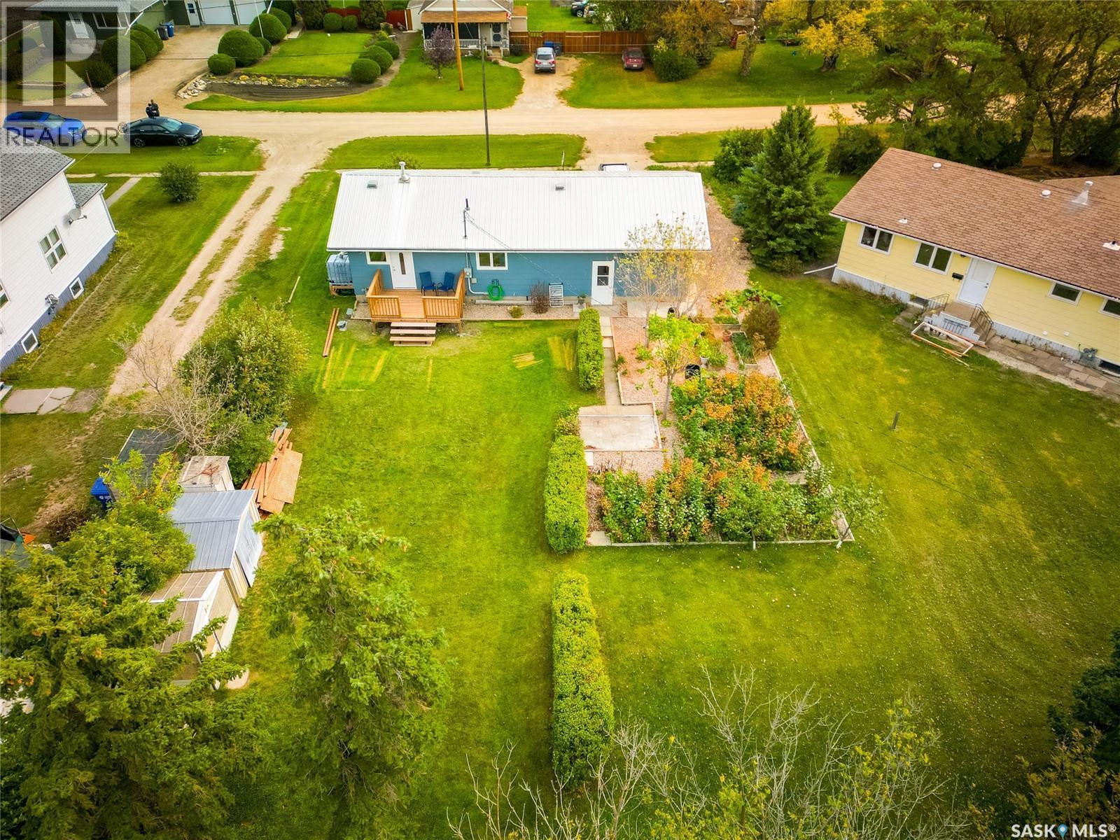 310 Main Street, Abernethy, SK - Outdoor