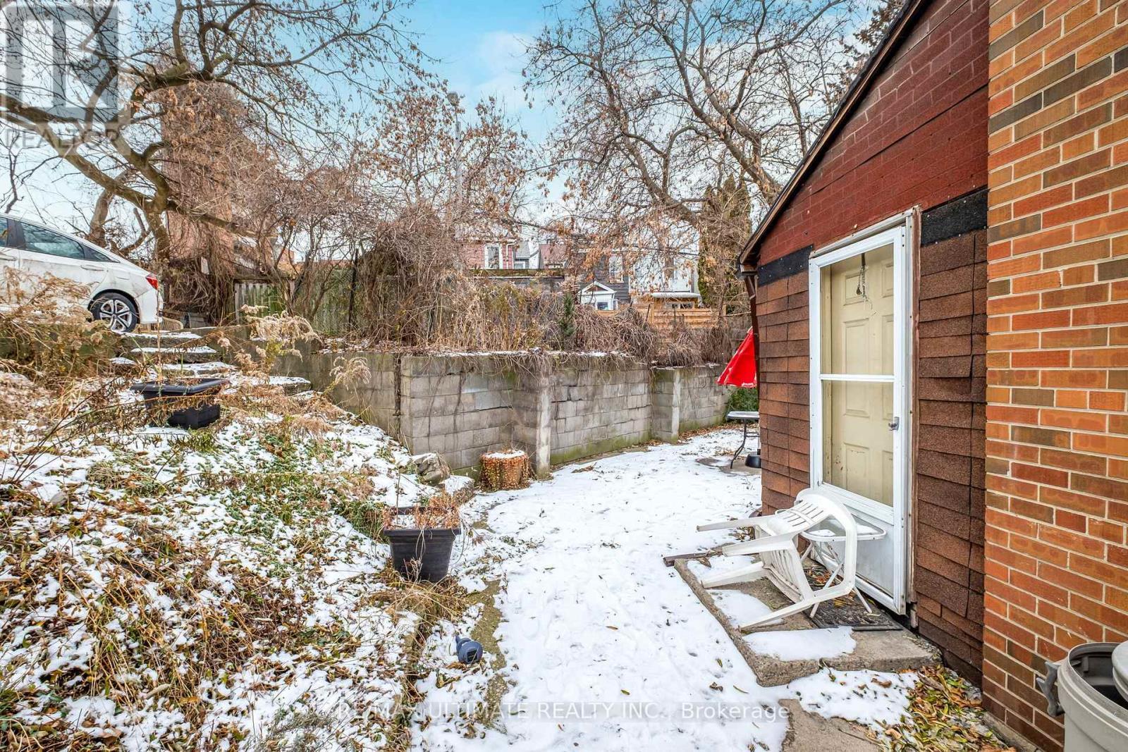 2 Egan Avenue, Toronto, ON - Outdoor