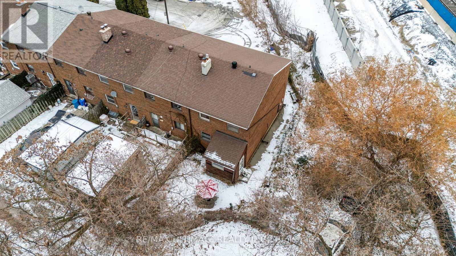 2 Egan Avenue, Toronto, ON - Outdoor