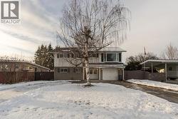 2425 EWERT CRESCENT Prince George, BC V2M 2S1