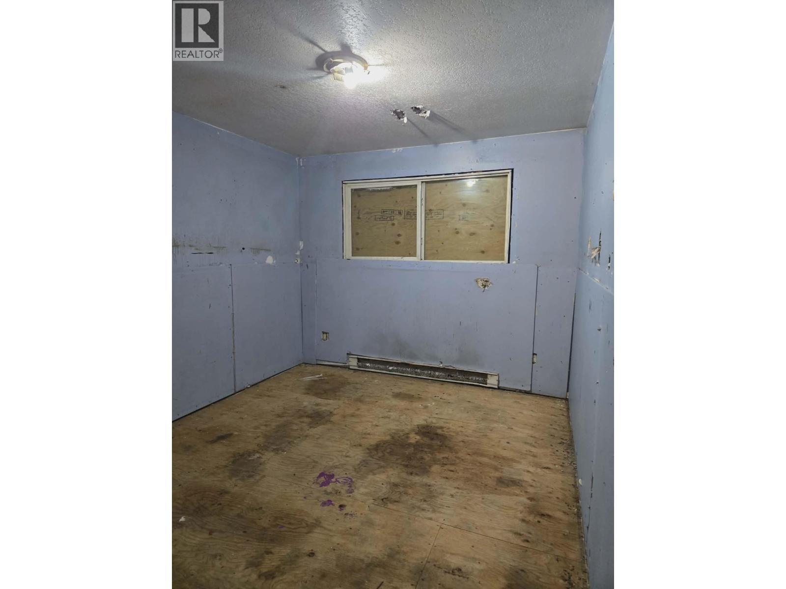 2260 Victoria Street, Prince George, BC - Indoor Photo Showing Other Room