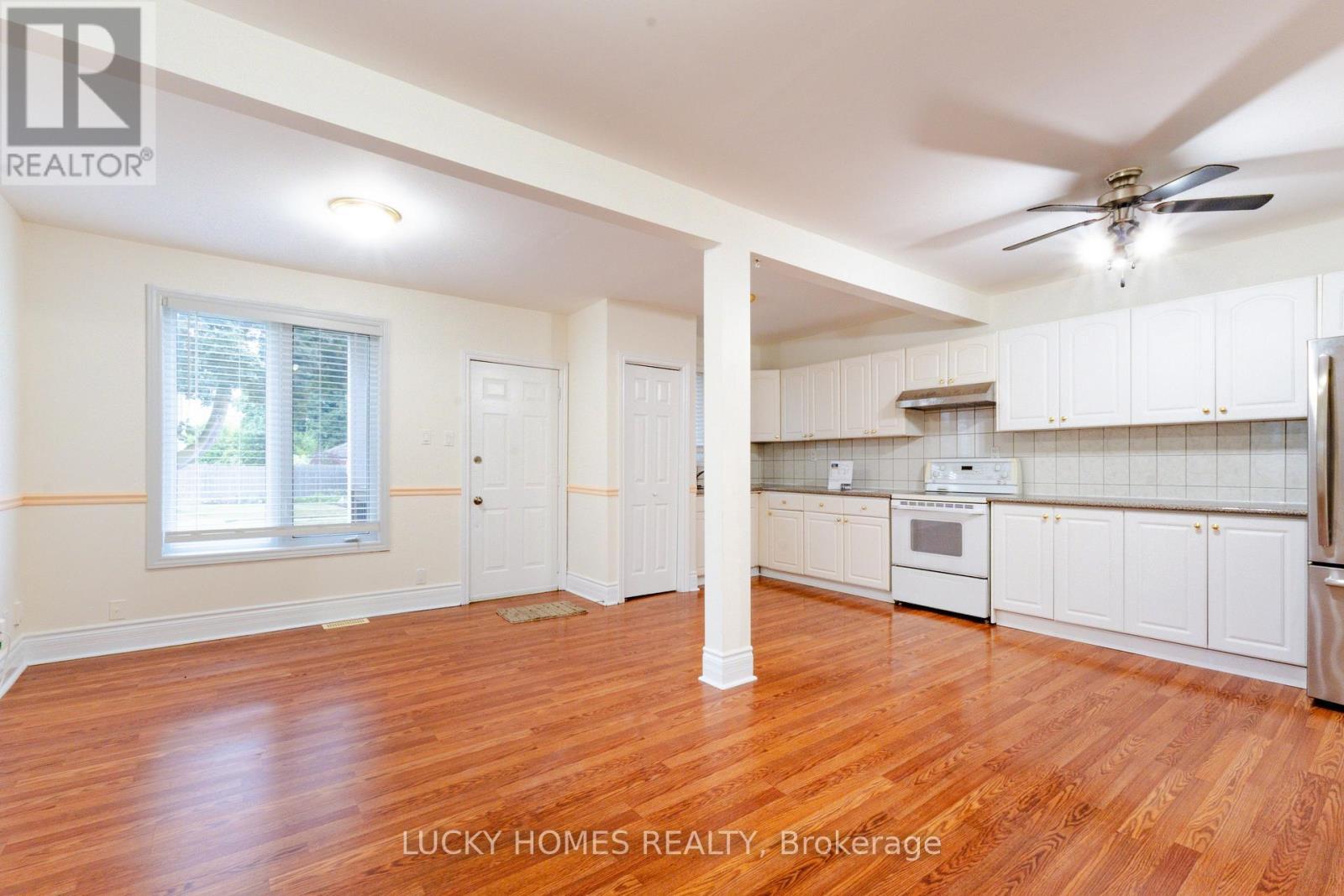 Main Floor - 270 Verdun Road W, Oshawa, ON - Indoor Photo Showing Kitchen