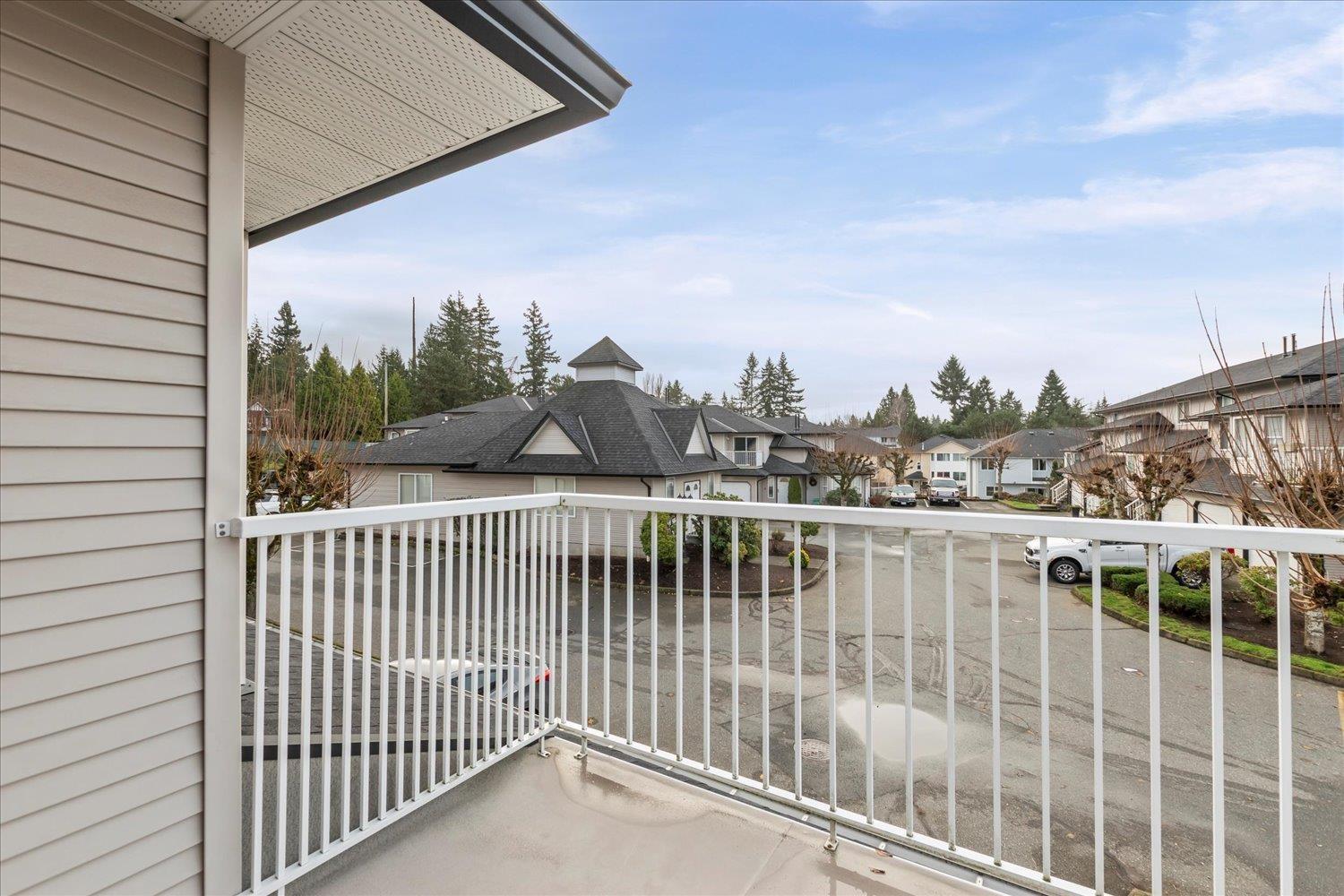 53 34332 Maclure Road, Abbotsford, BC - Outdoor With Exterior
