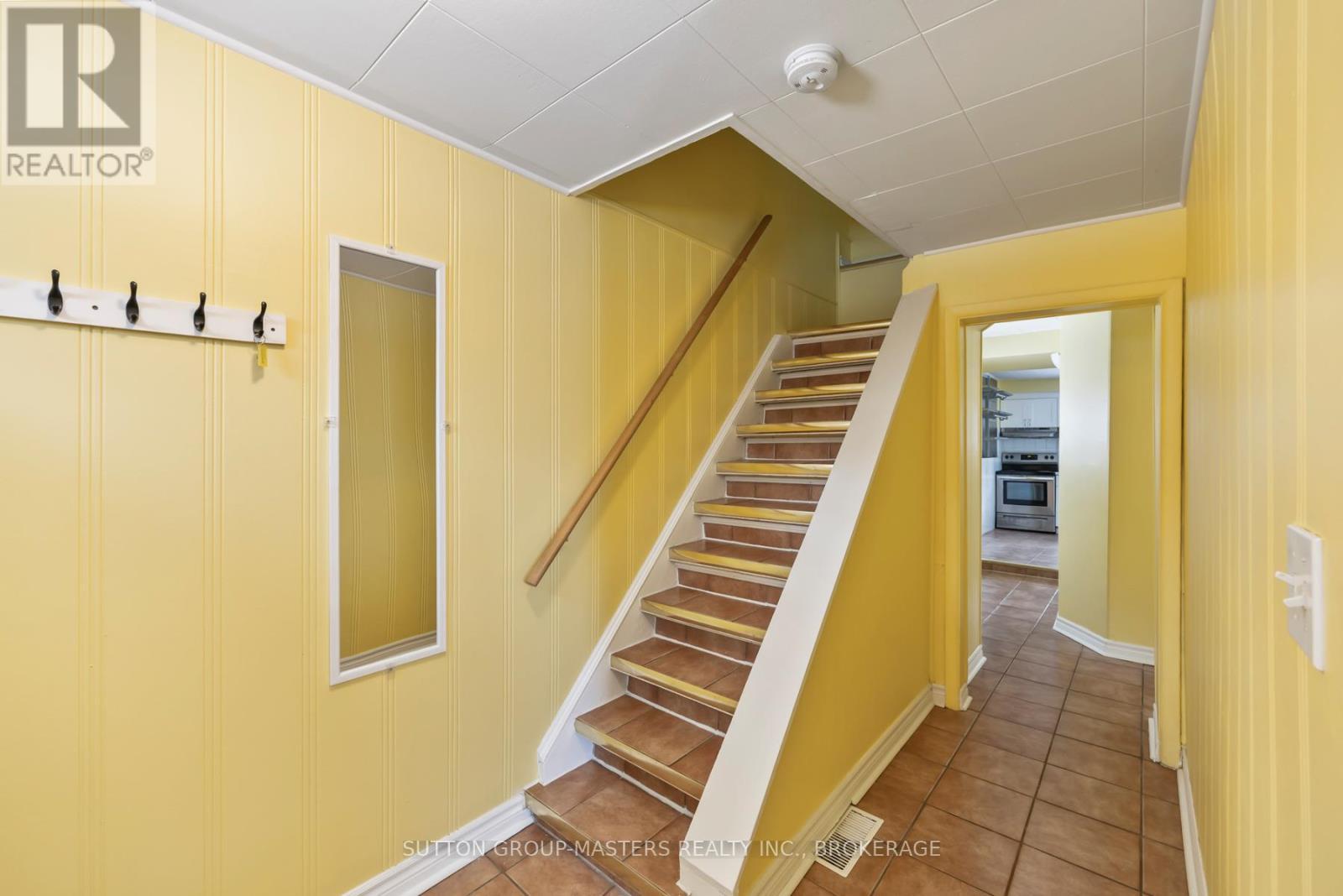 45 Russell Street, Kingston (East Of Sir John A. Blvd), ON - Indoor Photo Showing Other Room