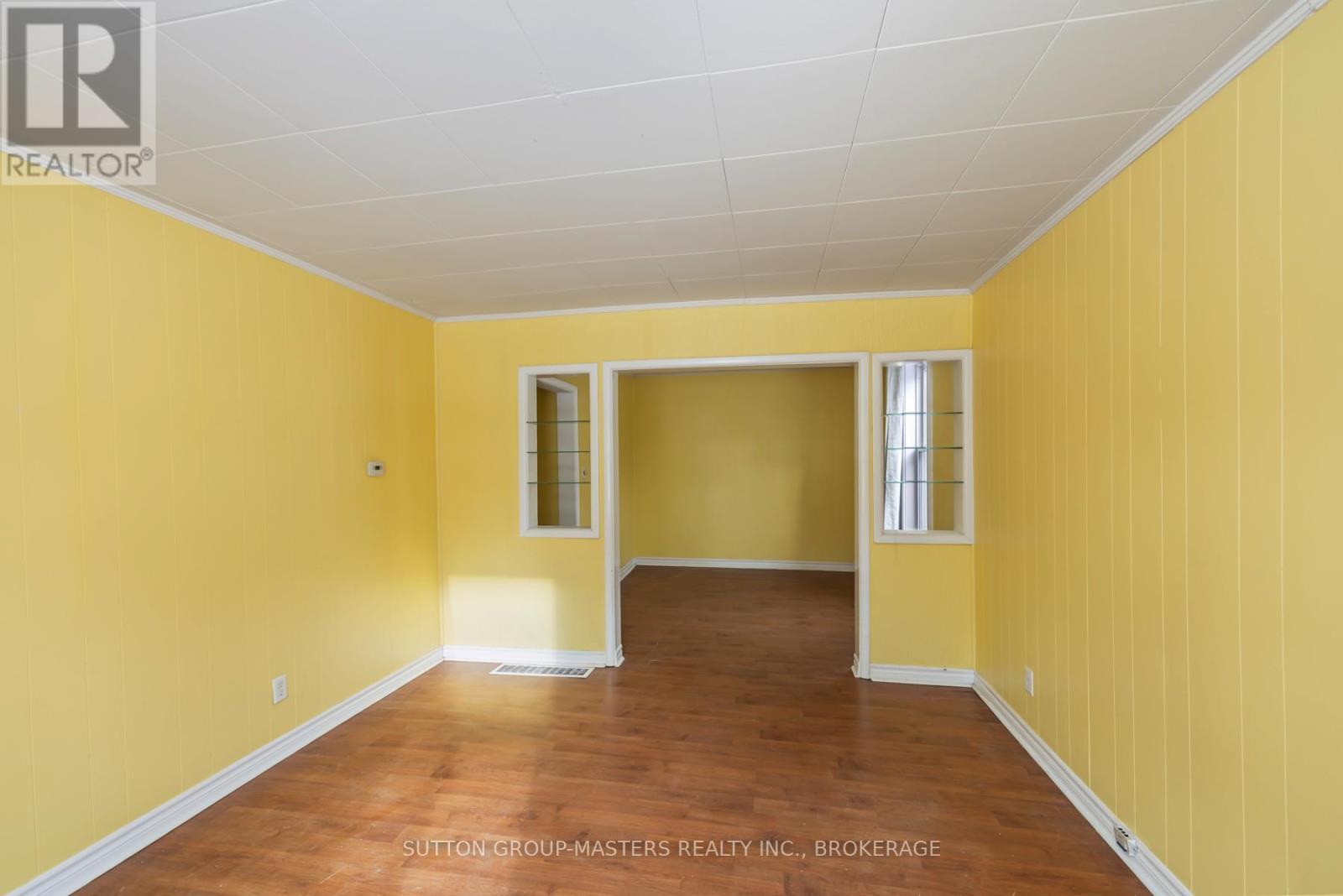 45 Russell Street, Kingston (East Of Sir John A. Blvd), ON - Indoor Photo Showing Other Room