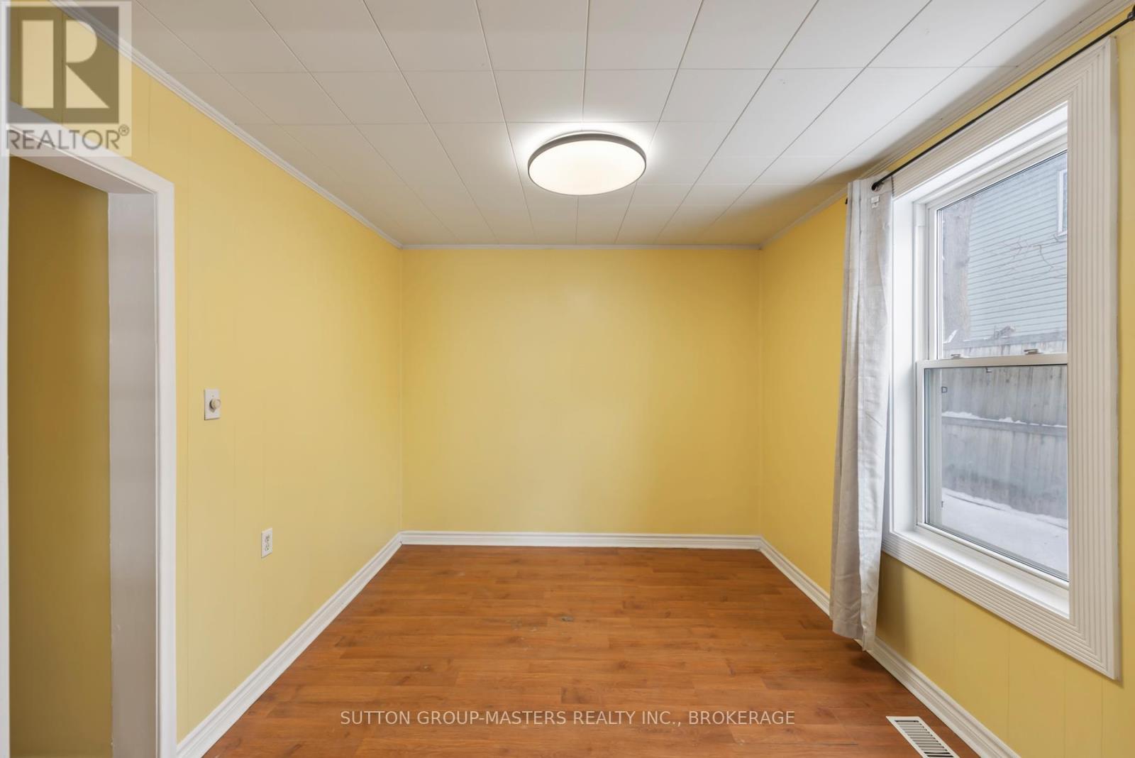 45 Russell Street, Kingston (East Of Sir John A. Blvd), ON - Indoor Photo Showing Other Room