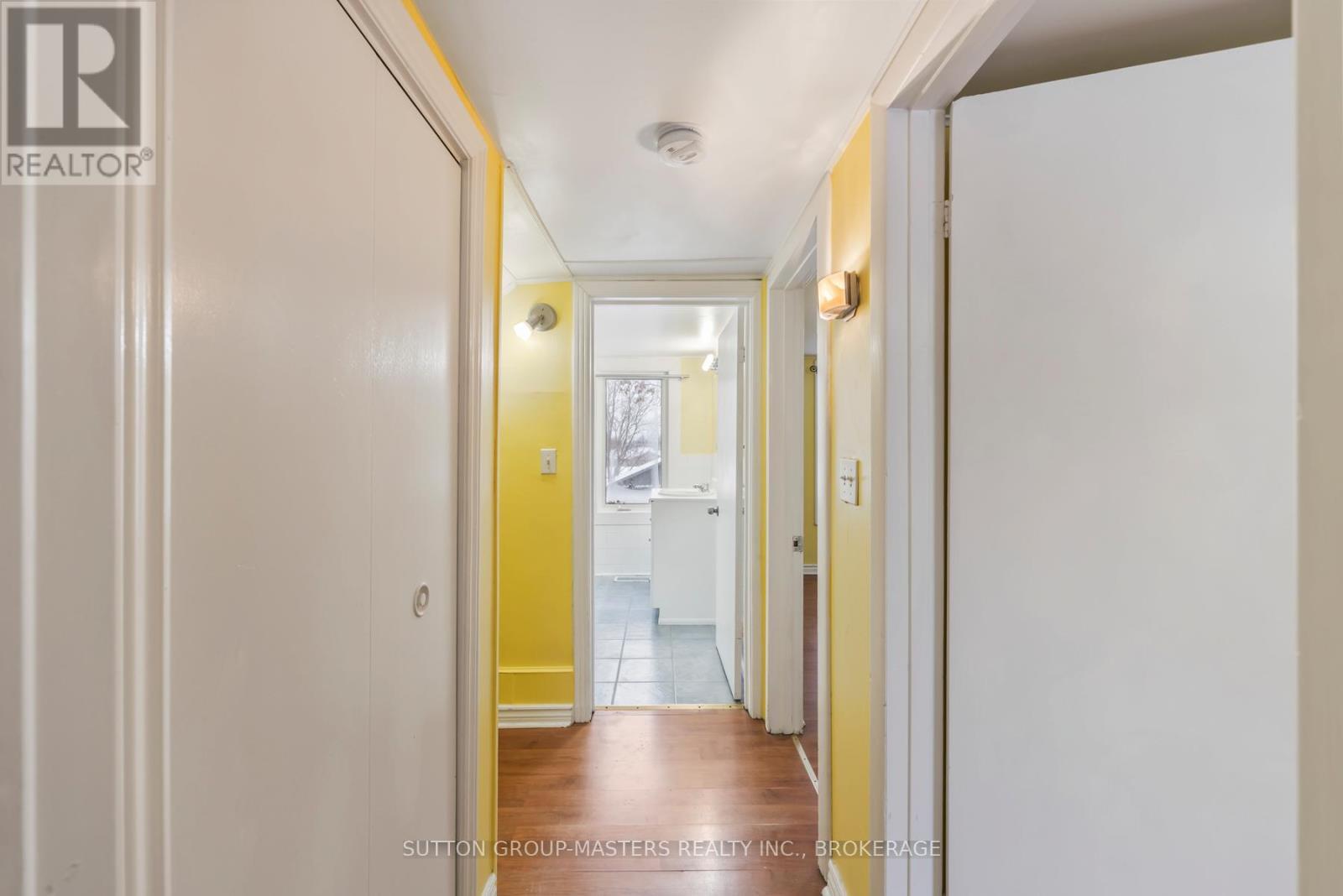 45 Russell Street, Kingston (East Of Sir John A. Blvd), ON - Indoor Photo Showing Other Room