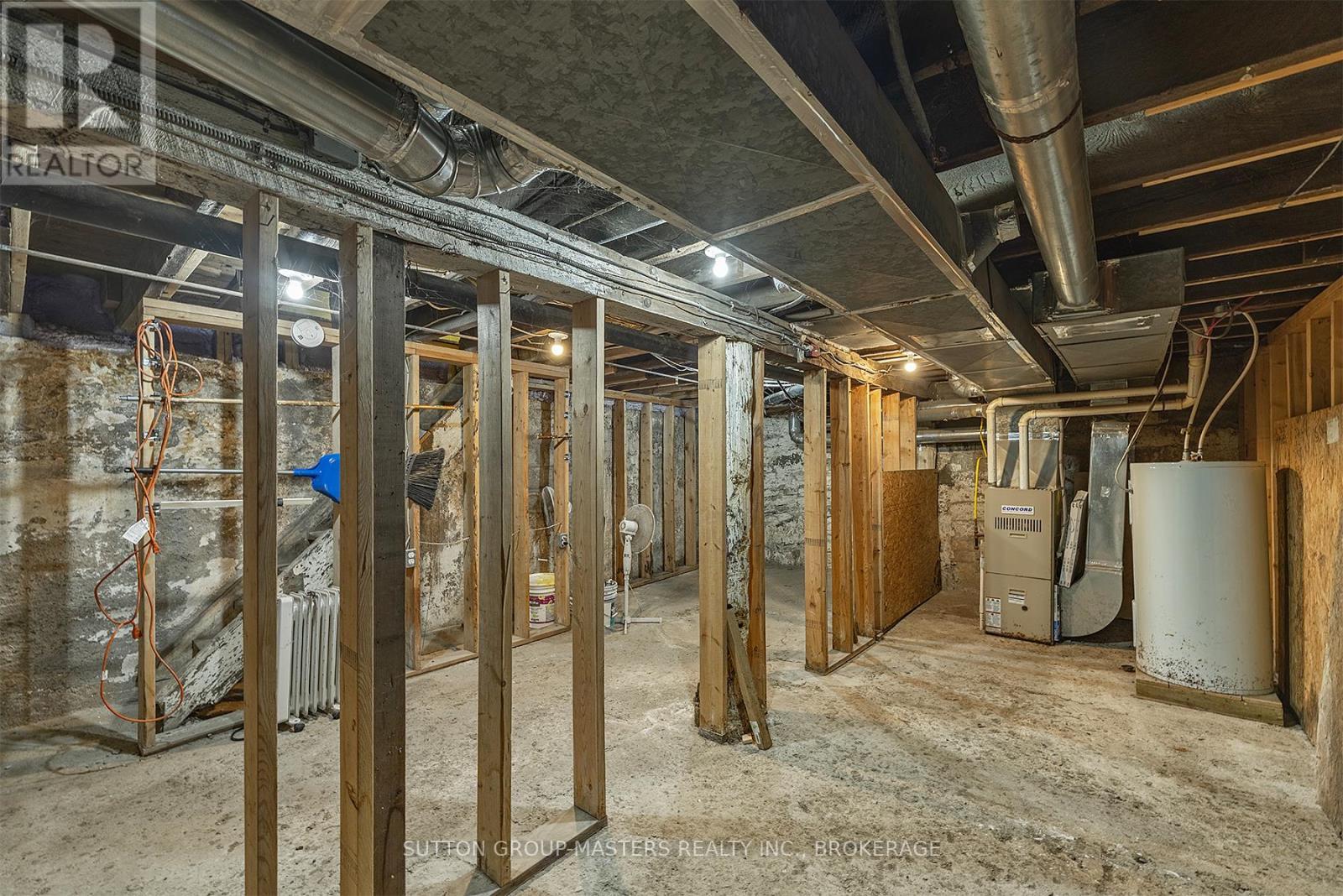 45 Russell Street, Kingston (East Of Sir John A. Blvd), ON - Indoor Photo Showing Basement