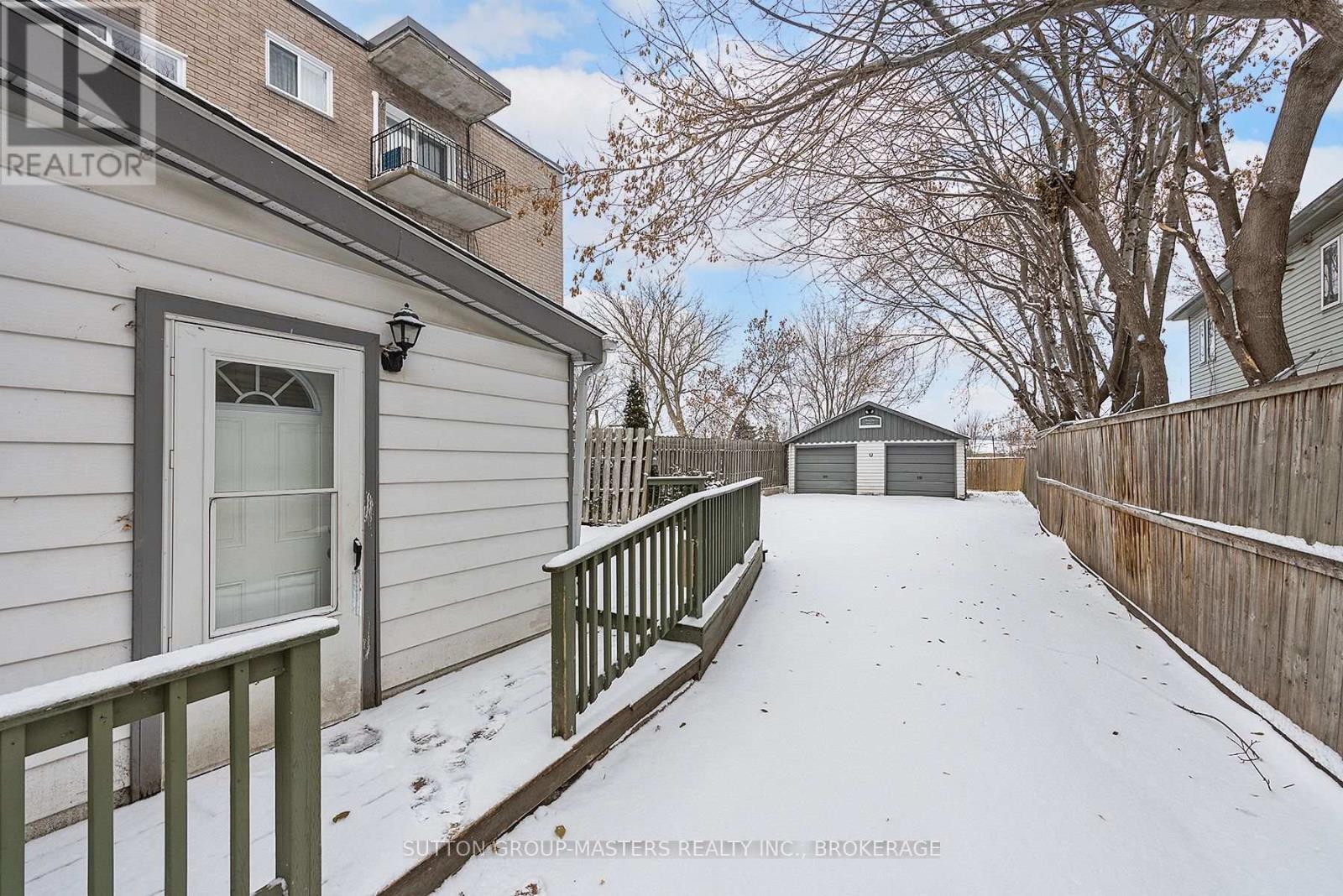 45 Russell Street, Kingston (East Of Sir John A. Blvd), ON - Outdoor With Exterior