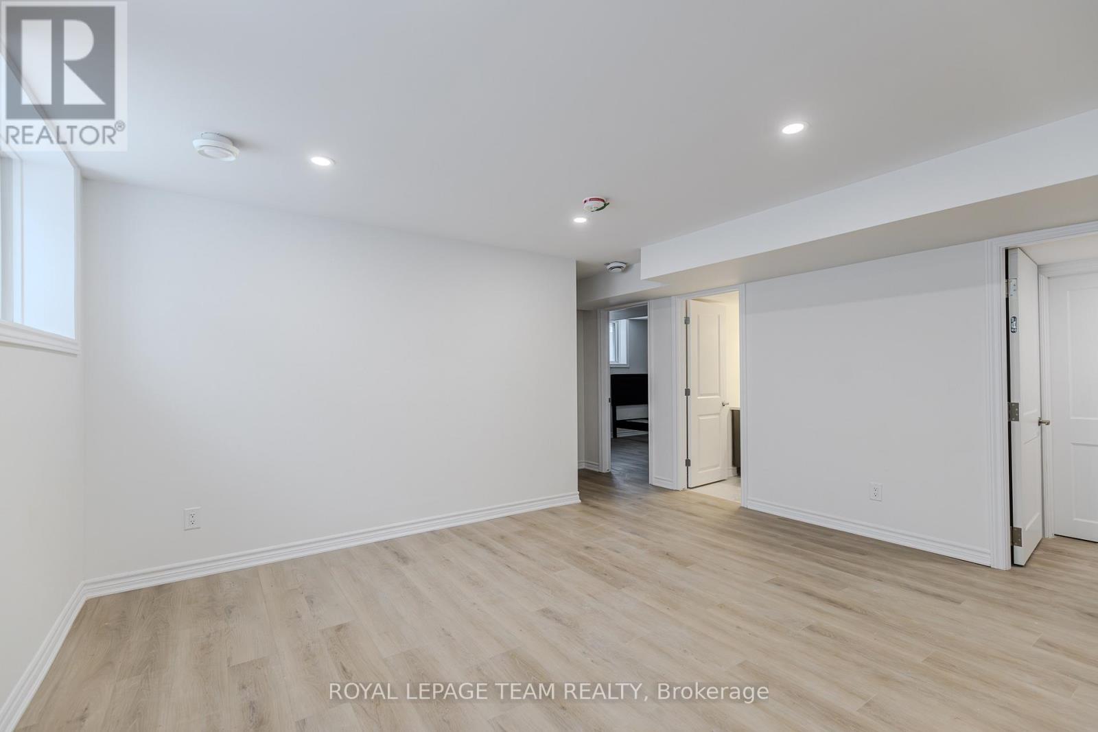 B - 142 Lumen Place, Ottawa, ON