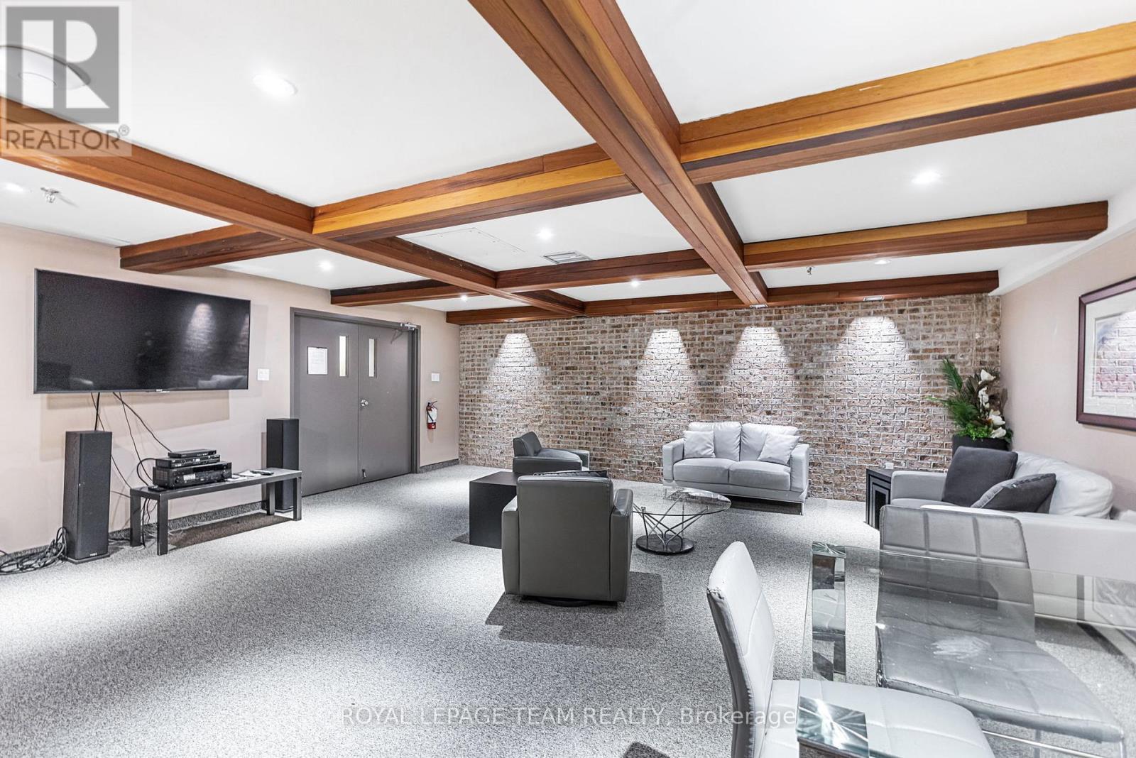 Party Room - 101 - 20 The Driveway Drive, Ottawa, ON - Indoor