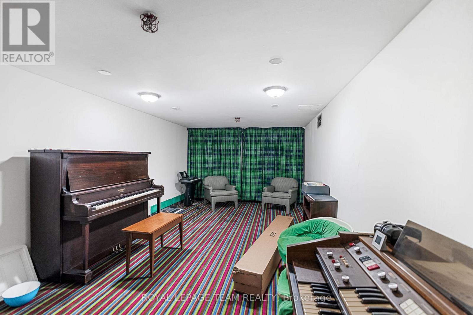 Music Room - 101 - 20 The Driveway Drive, Ottawa, ON - Indoor