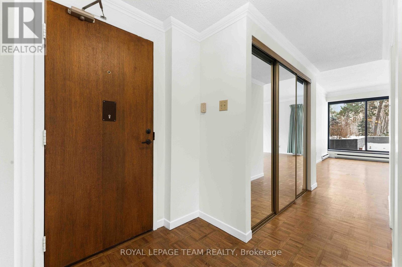 101 - 20 The Driveway Drive, Ottawa, ON - Indoor Photo Showing Other Room