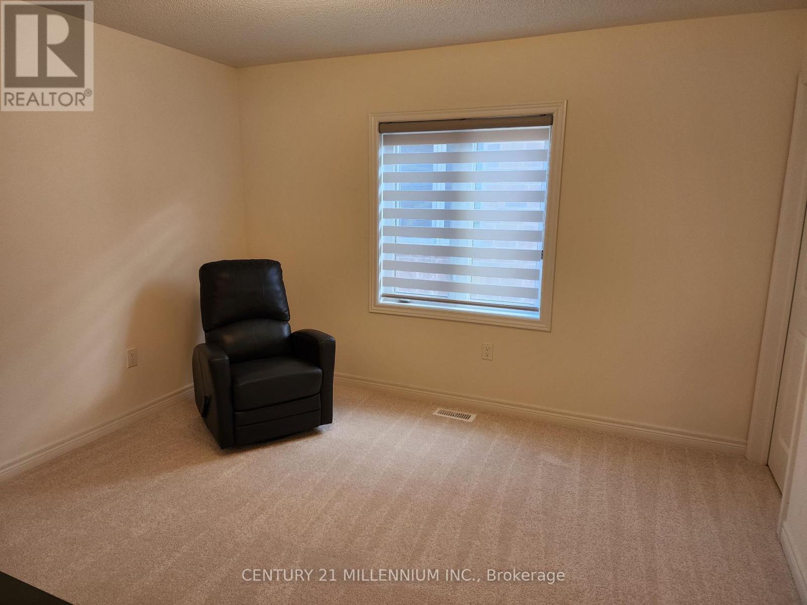 112 Limestone Lane, Shelburne, ON - Indoor Photo Showing Other Room