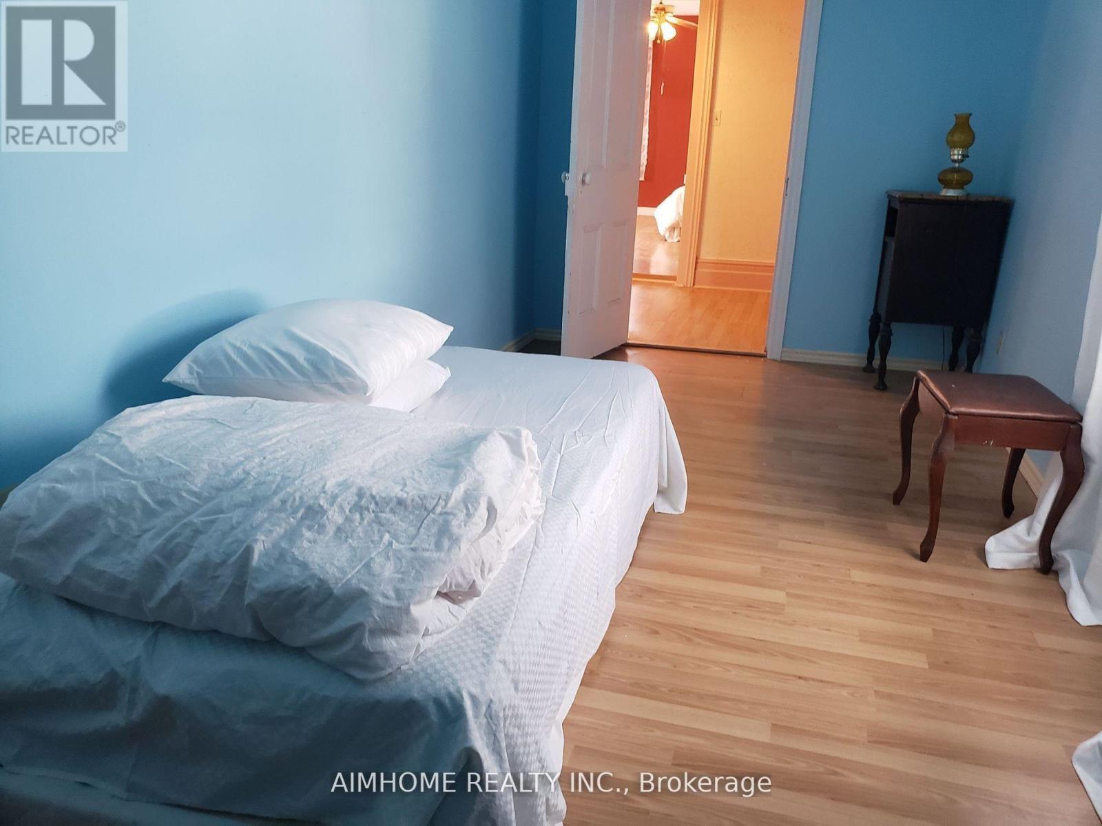 Unit 1 - 776211 Highway 10 Road E, Chatsworth, ON - Indoor Photo Showing Bedroom
