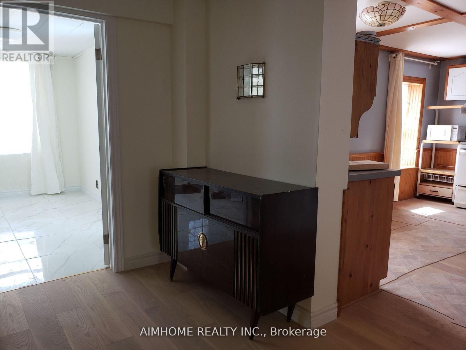 Unit 1 - 776211 Highway 10 Road E, Chatsworth, ON - Indoor Photo Showing Other Room