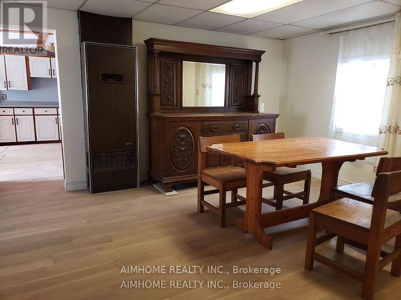 Unit 1 - 776211 Highway 10 Road E, Chatsworth, ON - Indoor Photo Showing Dining Room