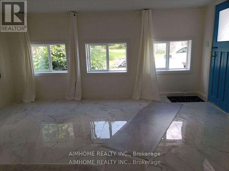 Unit 1 - 776211 Highway 10 Road E, Chatsworth, ON - Indoor Photo Showing Other Room